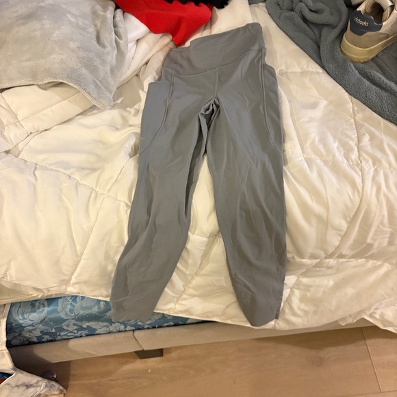 Lululemon leggings - Picture 1 of 2